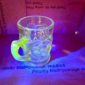 🎊5 for $25🎊 Uranium glass